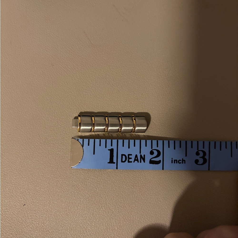 Seiko Gold and Silver Women's Watch - Picture 8 of 8